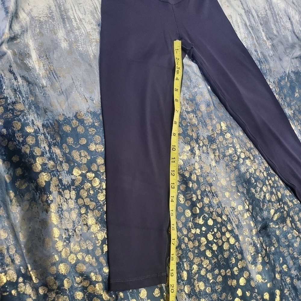 Women's OFFLINE By Aerie Real Me Cropped Legging High Rise Soft & Black Small - Picture 3 of 5